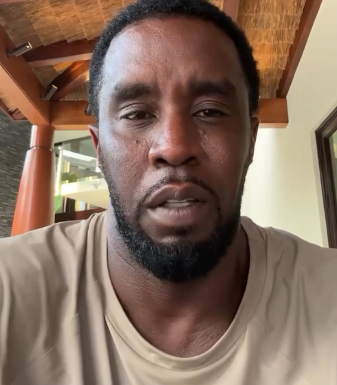  Diddy s’excuse d’avoir agressé son ex-compagne dans un clip viral