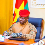 Burkina Faso : les militaires se maintiennent au pouvoir pour cinq années supplémentaires