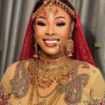 Aisha Lawal fête son anniversaire avec des photos sur le thème de l'Inde