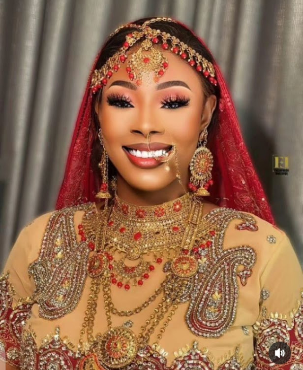 Aisha Lawal fête son anniversaire avec des photos sur le thème de l'Inde