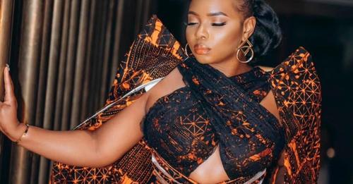  Yemi Alade déplore la récente vague de destruction de maisons