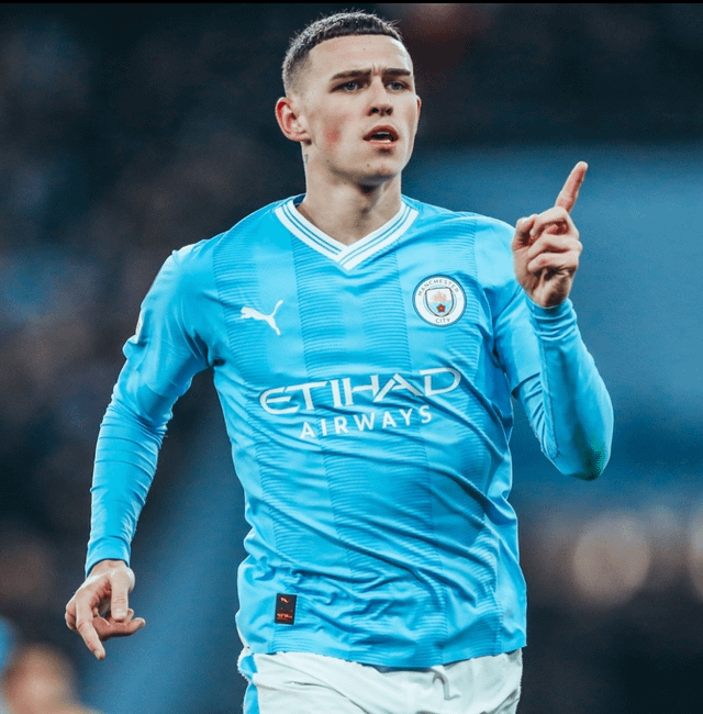 Foden remporte le titre de Joueur de l'année décerné par les Football Writers