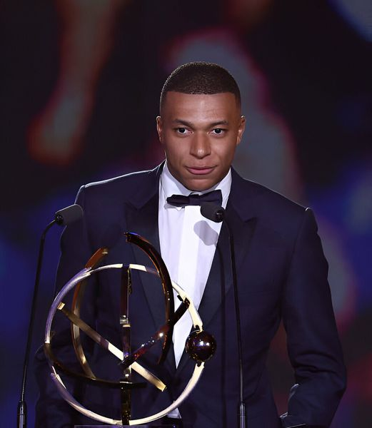 Kylian Mbappé remporte le titre de meilleur joueur de la Ligue 1