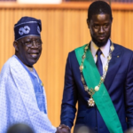 Le président sénégalais Faye rend visite à Tinubu à Abuja