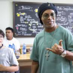 Ronaldinho se Réinvente et se Lance dans la Gastronomie