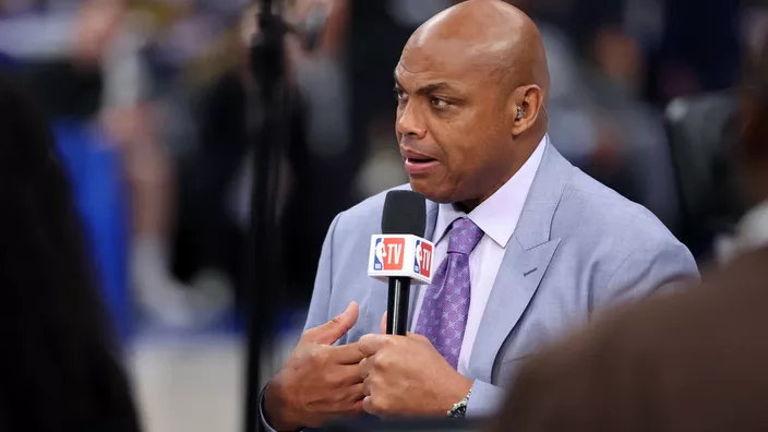  Charles Barkley annonce son départ de la télévision après la saison prochaine sur TNT Sports