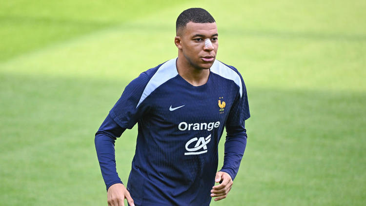 Euro 2024 : Kylian Mbappé et l’équipe de France risquent une sanction de la FIFA