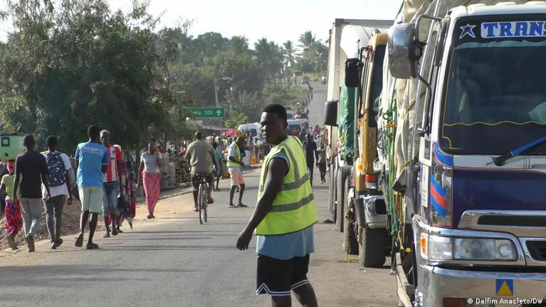  Bénin : Les défis des usagers de bus à Malanville après la fermeture de la frontière avec le Niger