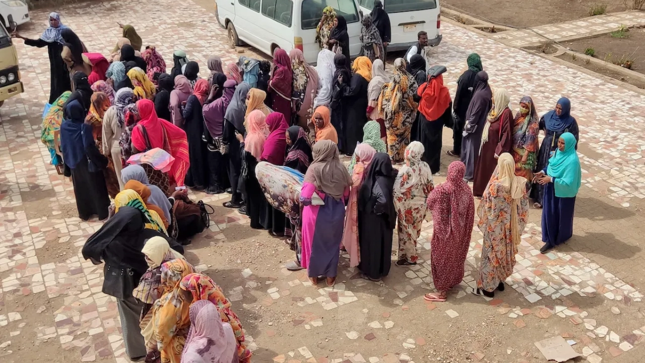 Des Femmes soudanaises forcées à avoir des relations sexuelles avec des soldats en échange de nourriture
