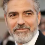 George Clooney approuve la candidature de la vice-présidente Kamala Harris à la présidence et publie une nouvelle déclaration après avoir demandé au président Biden de se retirer