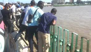  Côte d’Ivoire : une femme se jette dans la lagune depuis le pont De Gaulle