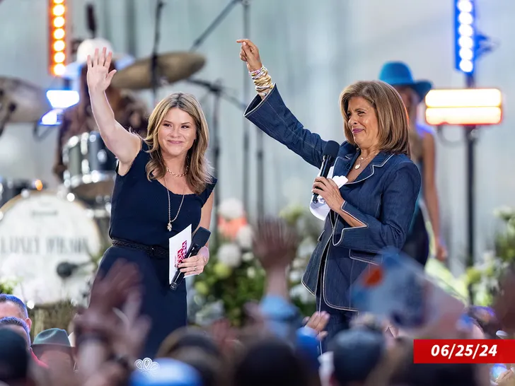 Jenna Bush Hager demande à Hoda Kotb d'enlever son soutien-gorge après un problème de garde-robe