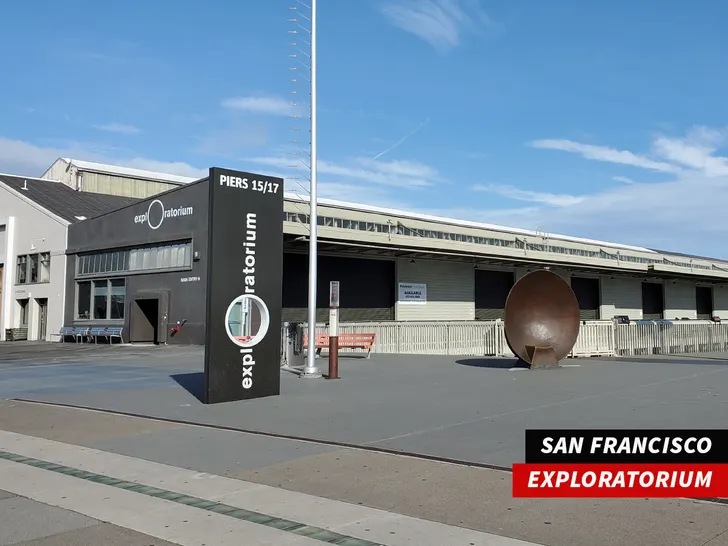 Kanye West et Bianca Censori explorent le musée des sciences de San Francisco