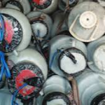 "Sierra Leone : Arrestation de Sept Personnes en Possession de Matériaux de Fabrication de Bombes"