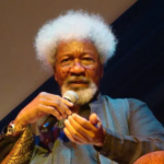 Wole Soyinka Critique l'Omission par Tinubu des Attaques Policières contre les Manifestants