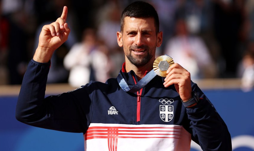  Novak Djokovic Remporte sa Première Médaille d’Or Olympique après sa Victoire sur Alcaraz