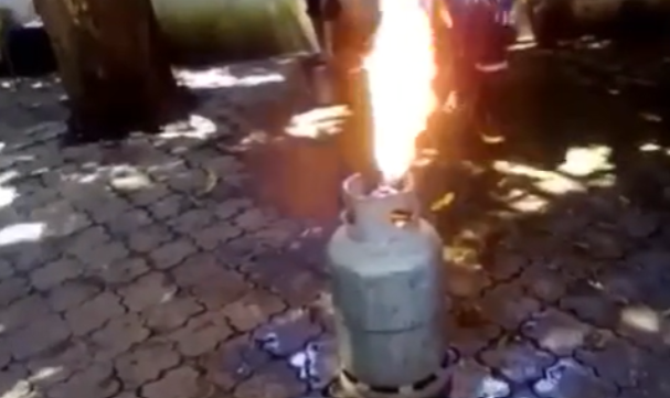 Comment éteindre une bouteille de gaz en feu ?