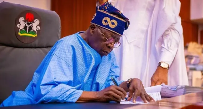 Difficultés : Tinubu Annonce des Réformes Économiques et un Soutien aux Citoyens