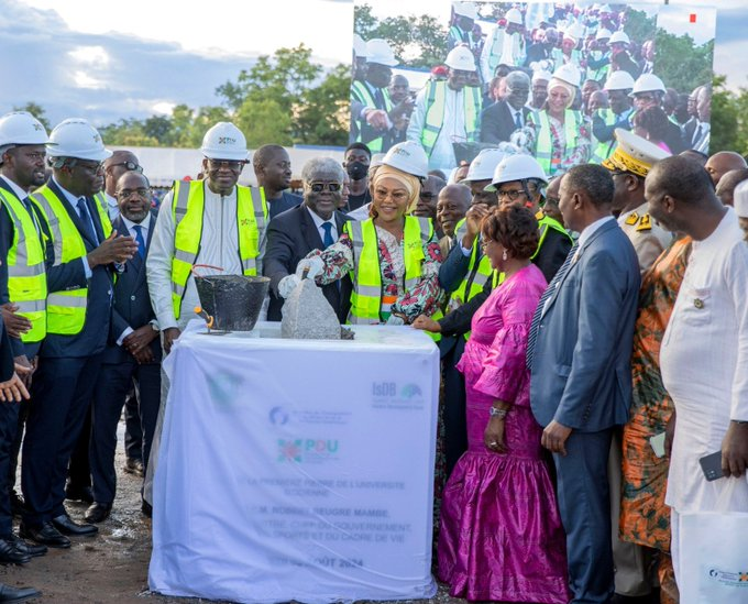  Université d’Odienné : le Premier Ministre Beugré Mambé pose la première pierre