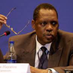 Décès d'Issa Hayatou, ancien président de la CAF, à l'âge de 77 ans