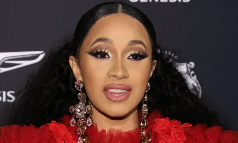 Cardi B raconte un "accident étrange" qui a failli provoquer une fausse couche