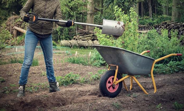  Comment Retourner la Terre de votre Jardin : Guide Complet