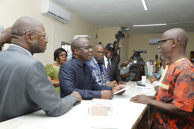 Inauguration du site in situ de production de cartes CMU à Agboville : les ministres Pierre Dimba et Adama Kamara invitent les populations à s'enrôler