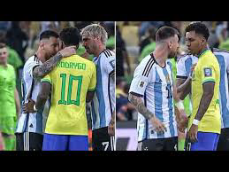  Lionel Messi impliqué dans une altercation avec Rodrygo lors du match Brésil-Argentine