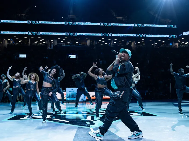 Ja Rule enflamme le match des New York Liberty en Playoffs, rempli de célébrités