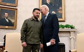  Zelensky reçoit un soutien crucial de Biden et Harris lors de sa visite à Washington