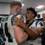 Bryce Young félicite Andy Dalton après la victoire des Panthers : pas amer après son remplacement