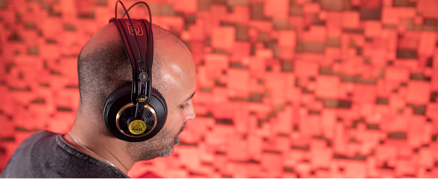 AKG K240 Studio : Le Casque Semi-Ouvert Incontournable pour le Mixage et la Masterisation Professionnels