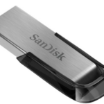 Transférez vos fichiers à la vitesse de l'éclair avec la clé USB 3.0 SanDisk Ultra Flair