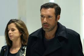  Nicolas Bedos condamné à un an de prison, dont six mois sous surveillance électronique