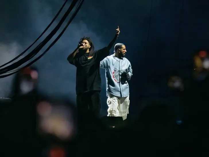 J. Cole fait sensation avec "Port Antonio" et aborde les tensions entre Drake et Kendrick Lamar