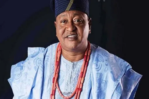 Jide Kosoko Retrouve la Légende Pete Edochie Après 12 Ans