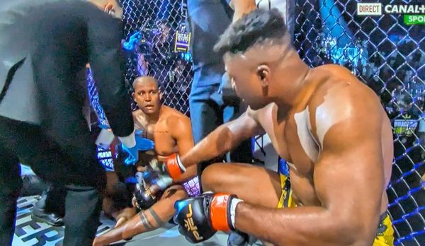  Francis Ngannou : Retour Triomphal avec K.-O. en Trois Minutes au PFL