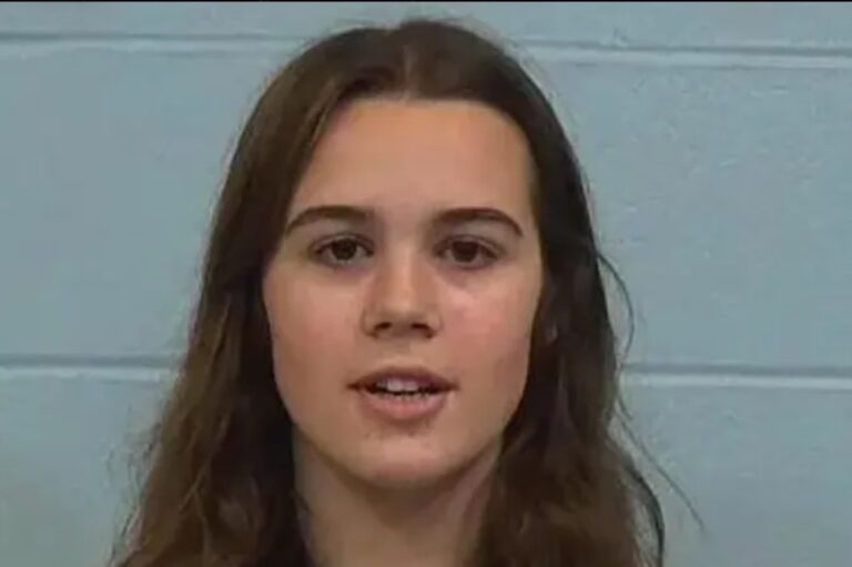 Une Pom-Pom Girl du Texas Accusée d'Avoir Empoisonné la Chèvre d'une Camarade