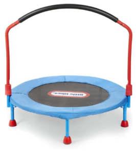 À moins de 130 $, le trampoline Little Tikes Easy Store séduit plus de 1 950 utilisateurs et fait sensation chez Amazon