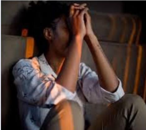 Exercices de Yoga pour Soulager le Stress Quotidien : Découvrez la Sérénité Chez Vous