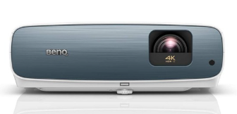 Les 10 équipements pour transformer votre salon en cinéma maison