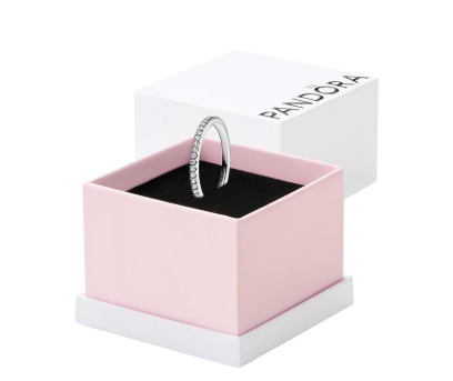 Top 3 des bagues discrètes pour femme élégante