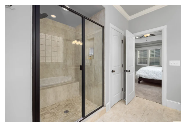 Quelle porte de douche 80 cm choisir en 2025 ? Notre guide complet pour une salle de bain stylée et fonctionnelle