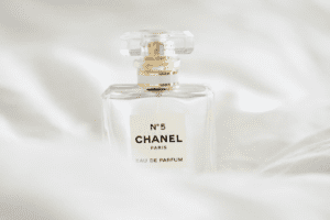 Où acheter son parfum moins cher en France ? Mes secrets pour ne plus payer le prix fort