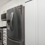 Réfrigérateur encastrable 1 porte : comparatif 122 cm et 177 cm
