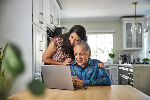 Meilleur ordinateur pour senior : guide d’achat 2026